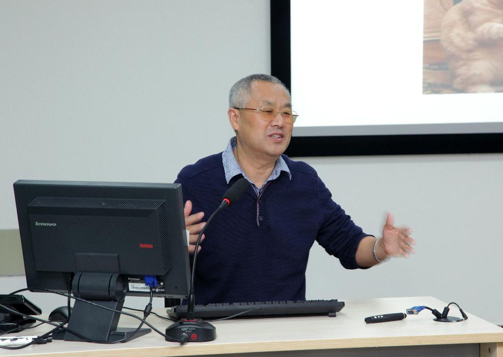 天津财经大学副校长于立教授来我校讲学